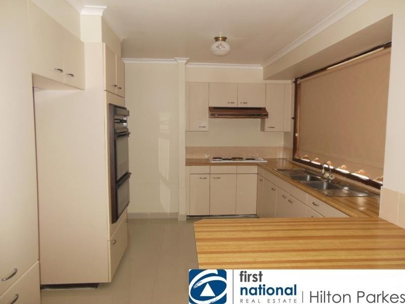 16 Verrills Grove, Oakhurst NSW 2761