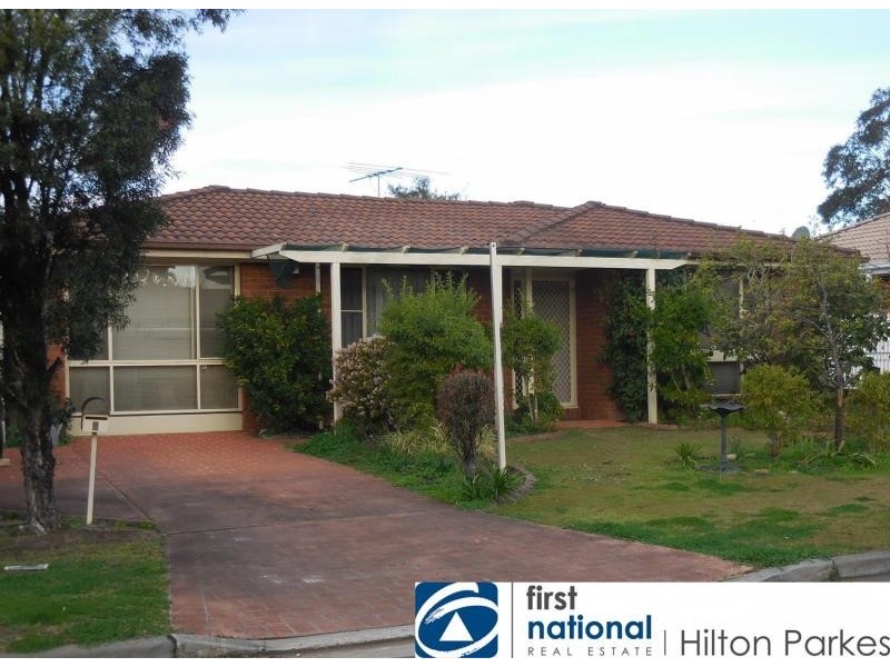 6 Wollaton Grove, Oakhurst NSW 2761