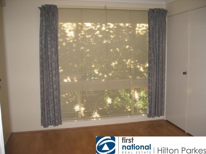 6 Wollaton Grove, Oakhurst NSW 2761