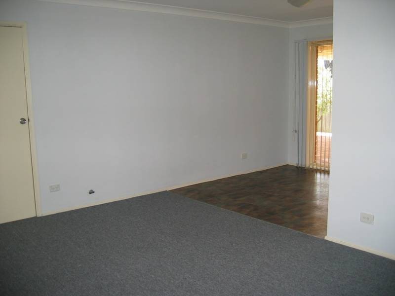 23 Kester Cres, Oakhurst NSW 2761