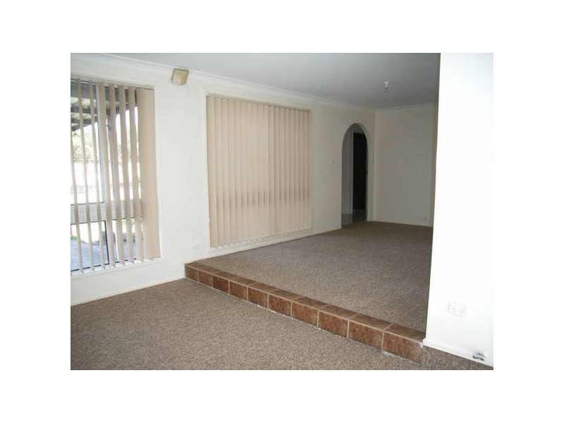 20 Lenton Cres, Oakhurst NSW 2761