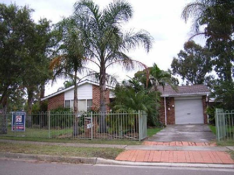 10 Kester Cres, Oakhurst NSW 2761