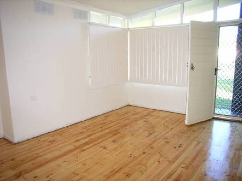 7 Winsford Ave, Hebersham NSW 2770