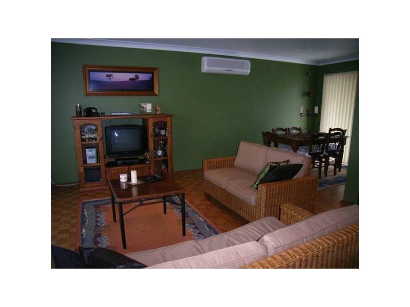 2/5 Woodvale Close, Plumpton NSW 2761