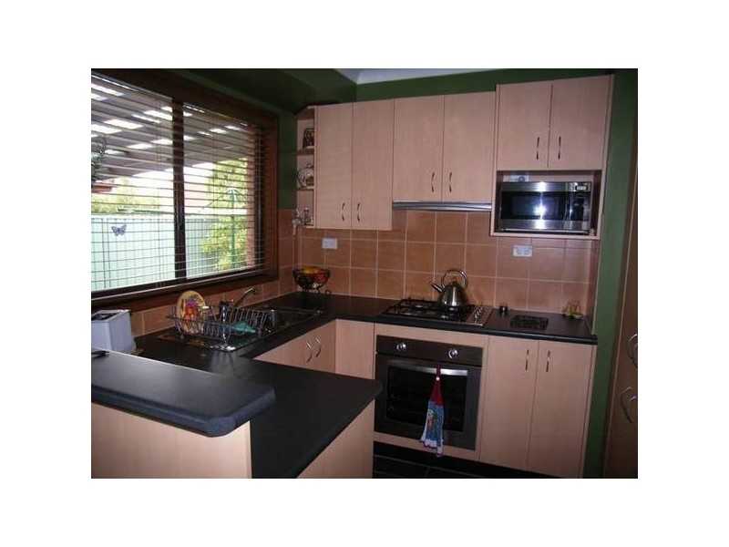 2/5 Woodvale Close, Plumpton NSW 2761