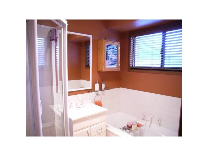 2/5 Woodvale Close, Plumpton NSW 2761