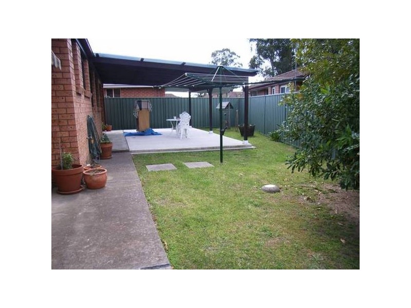 2/5 Woodvale Close, Plumpton NSW 2761