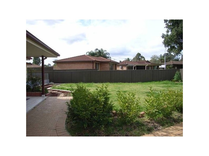 61 Glenn Street, Dean Park NSW 2761