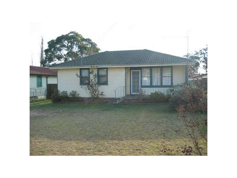 14 Moresby Cres, Whalan NSW 2770