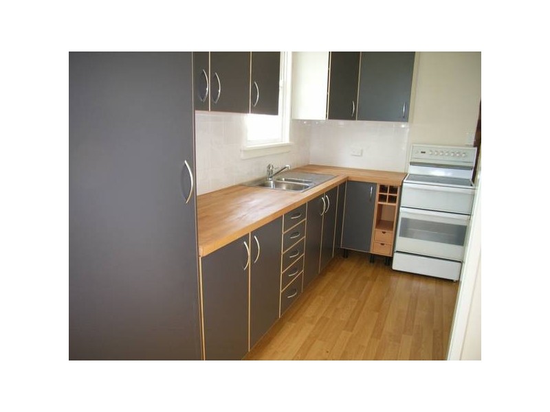 10 Marquesa Rd, Lethbridge Park NSW 2770