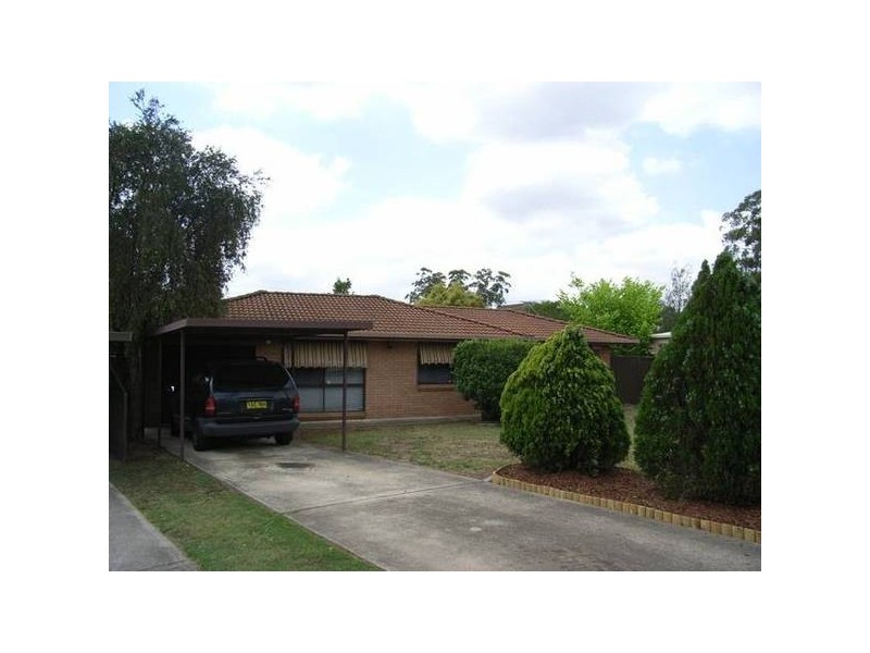 7 Verrills Ave, Oakhurst NSW 2761