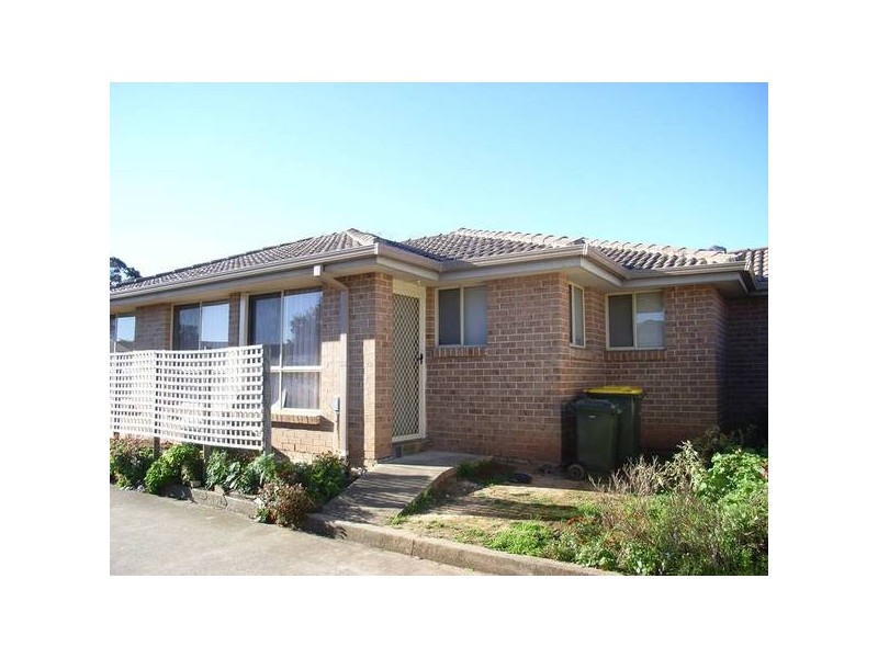 2/19 Moorehead Ave, Mount Druitt NSW 2770