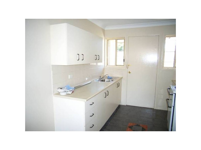 2/19 Moorehead Ave, Mount Druitt NSW 2770