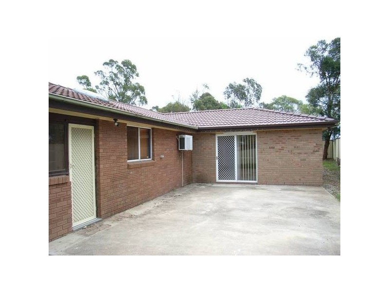 17 Kyleanne Place, Dean Park NSW 2761