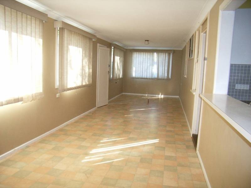 11 Richardson Cres, Hebersham NSW 2770