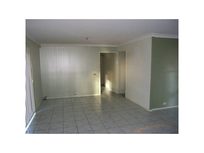 10 Sperring Avenue, Oakhurst NSW 2761