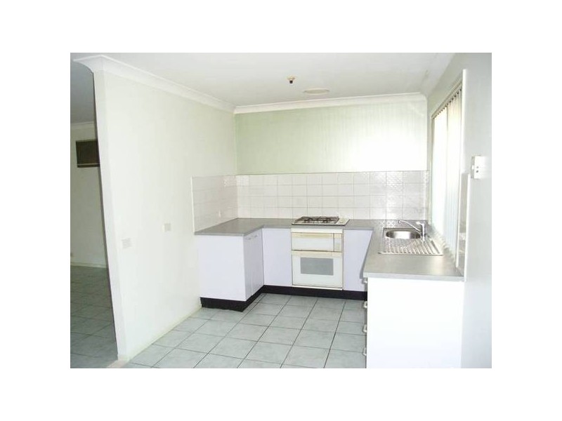 10 Sperring Avenue, Oakhurst NSW 2761