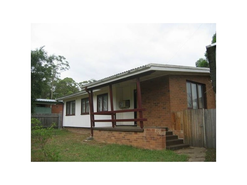 5 Cleary Place, Blackett NSW 2770