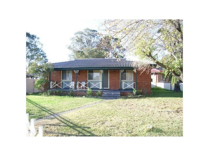 33 Runcorn Ave, Hebersham NSW 2770