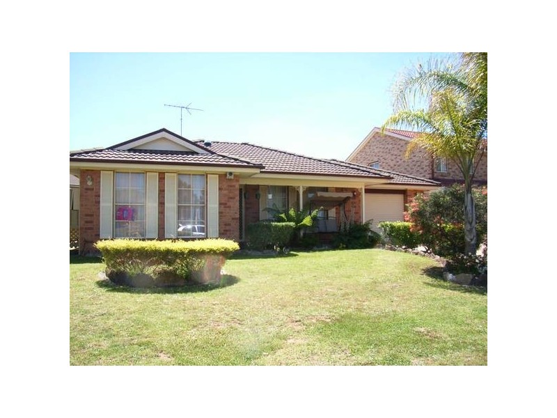 17 Hillview Cres, Glendenning NSW 2761