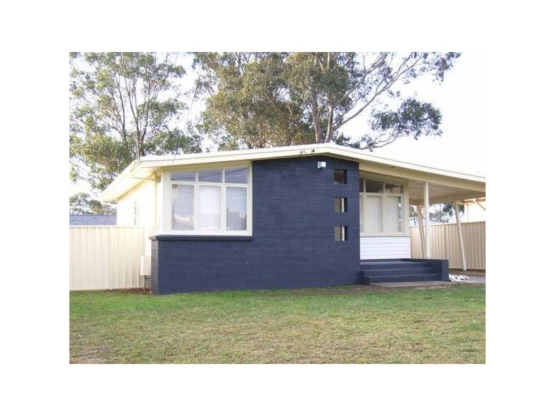 7 Winsford Ave, Hebersham NSW 2770
