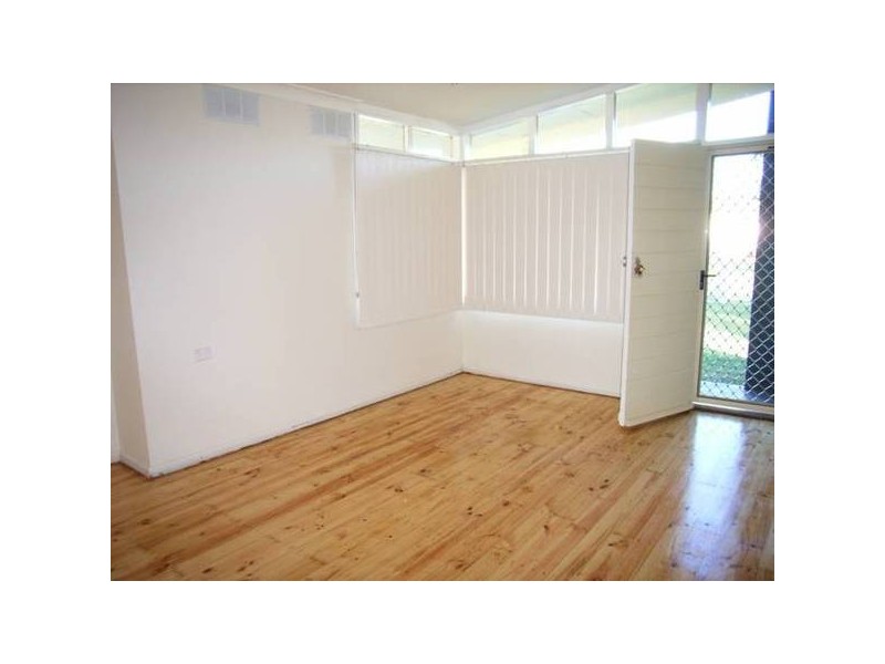 7 Winsford Ave, Hebersham NSW 2770