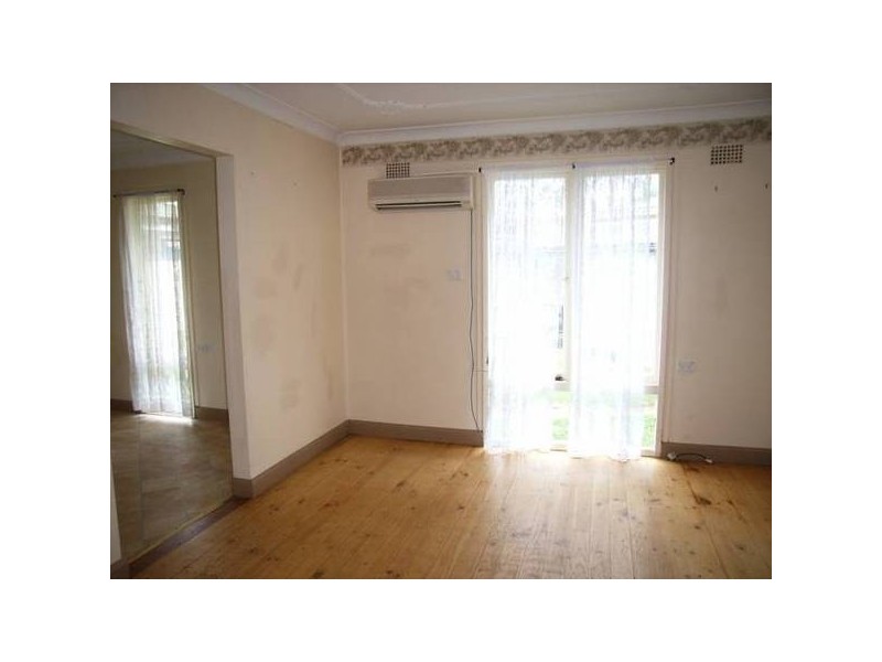 5 KEESING CRES, Blackett NSW 2770