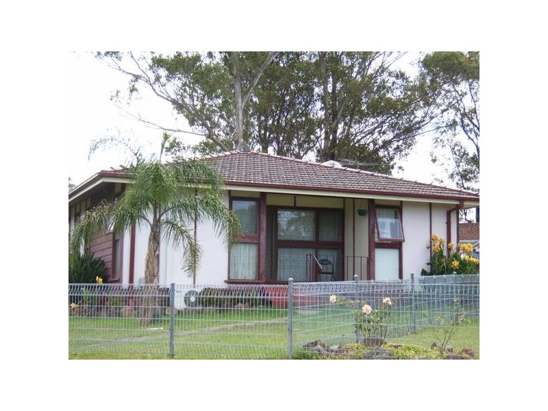 8 Crawley St, Hebersham NSW 2770
