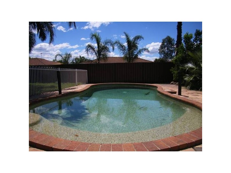 52 Glenn St, Dean Park NSW 2761