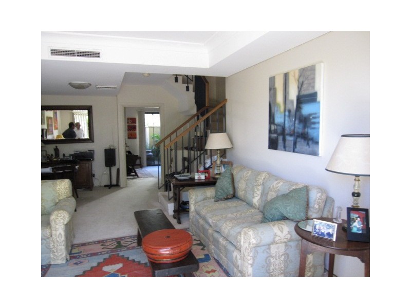 3/10-12 Ben Boyd Road, Neutral Bay NSW 2089