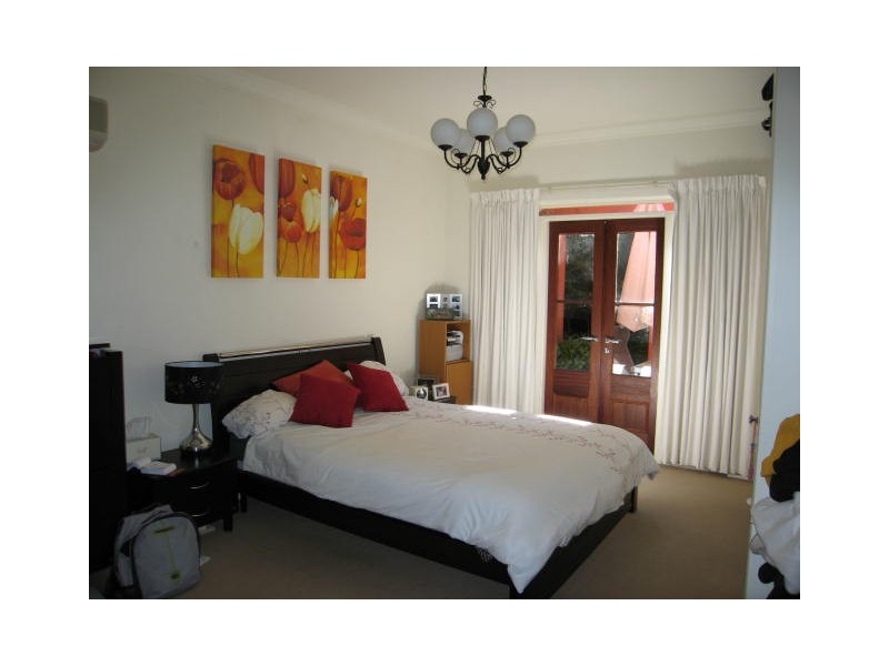 24 Putarri Avenue, St Ives NSW 2075