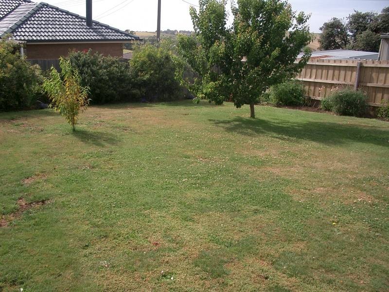 15 SHELLCOTTS ROAD, Korumburra VIC 3950