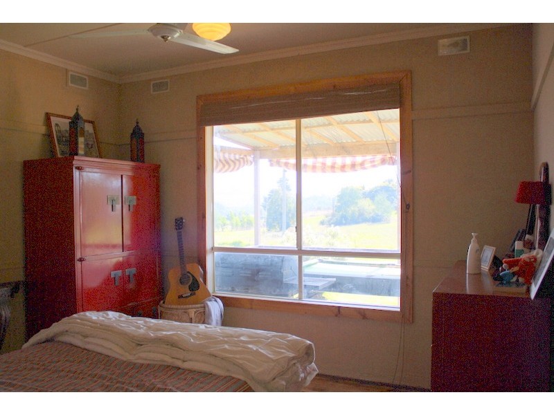 15 QUEEN STREET, Loch VIC 3945