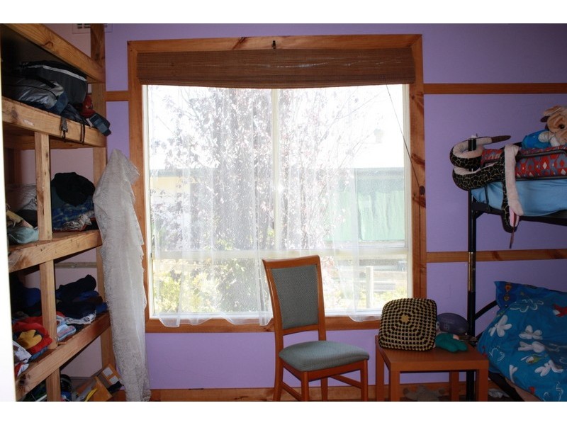 15 QUEEN STREET, Loch VIC 3945