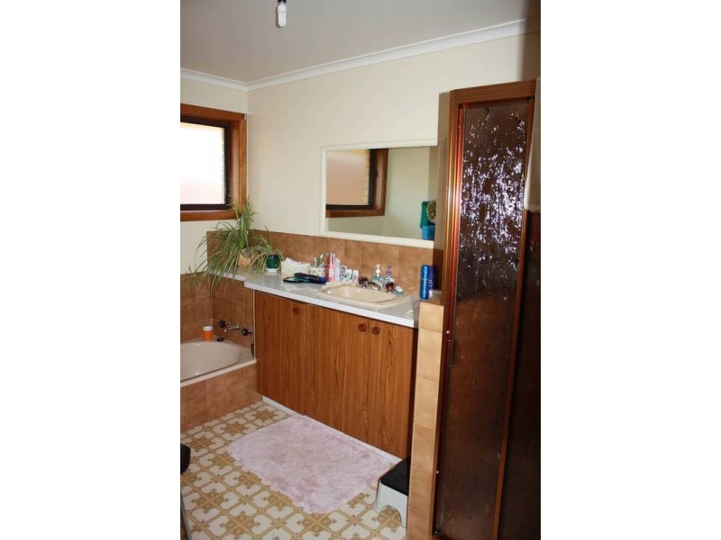 4 Bridge Street, Korumburra VIC 3950