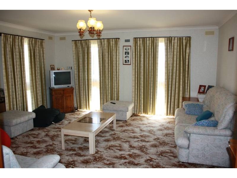 4 Bridge Street, Korumburra VIC 3950