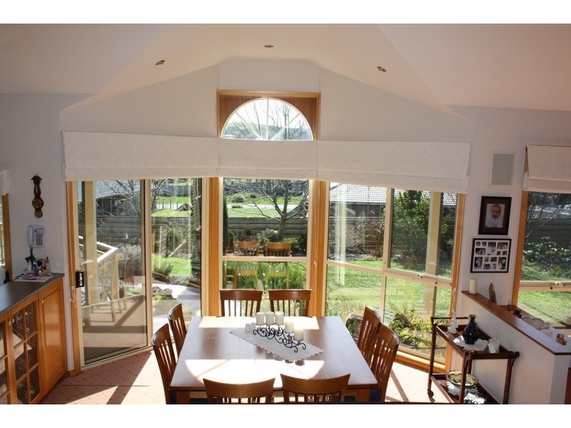 2 Valleyview Parade, Korumburra VIC 3950