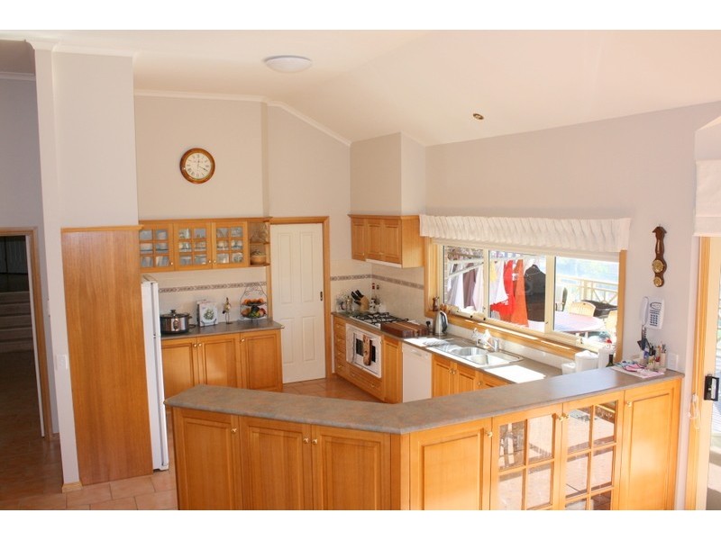 2 Valleyview Parade, Korumburra VIC 3950