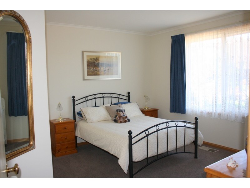 2 Valleyview Parade, Korumburra VIC 3950