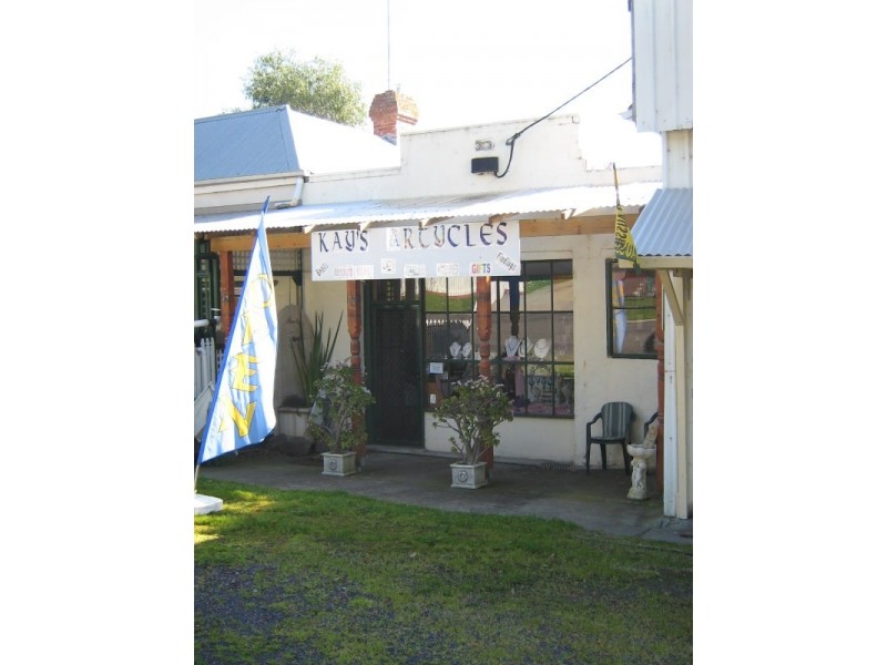 5A Victoria Street, Loch VIC 3945