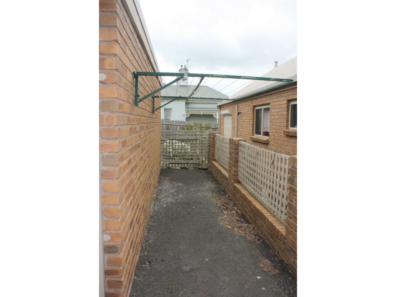 2/45 GUYS ROAD, Korumburra VIC 3950