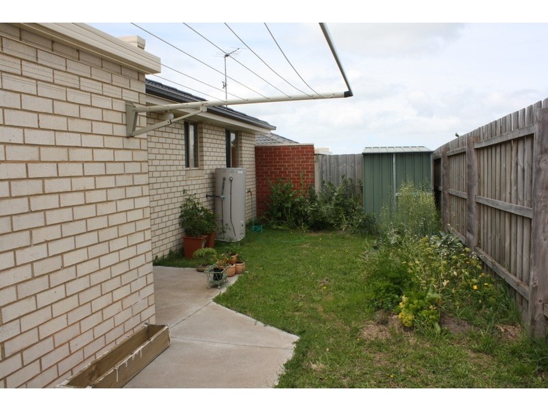 2/2 Little Princess Street, Korumburra VIC 3950