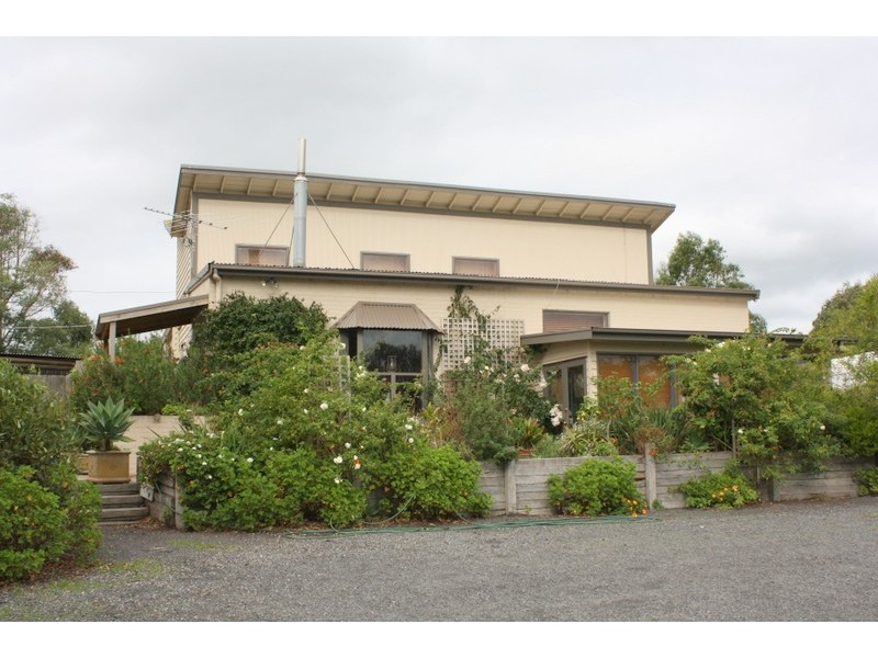 6750. South Gippsland Highway, Loch VIC 3945