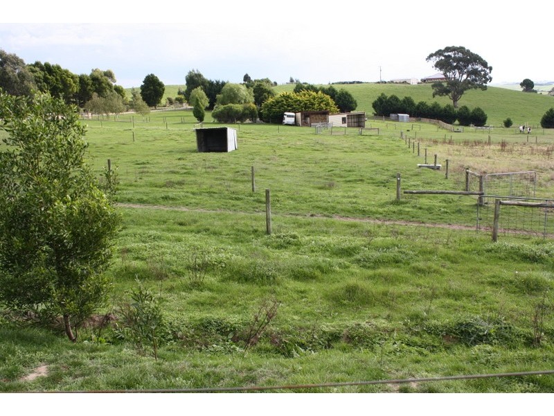 90. Kelly & Mosses Lane, Korumburra VIC 3950