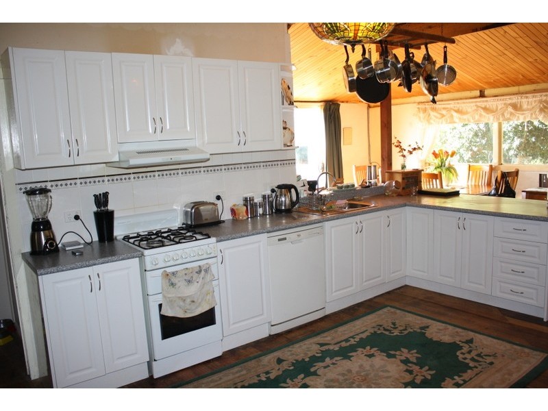 90. Kelly & Mosses Lane, Korumburra VIC 3950