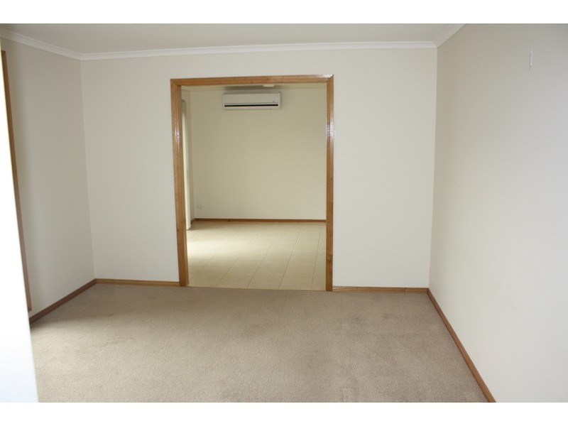 2/31 Bates Avenue, Korumburra VIC 3950