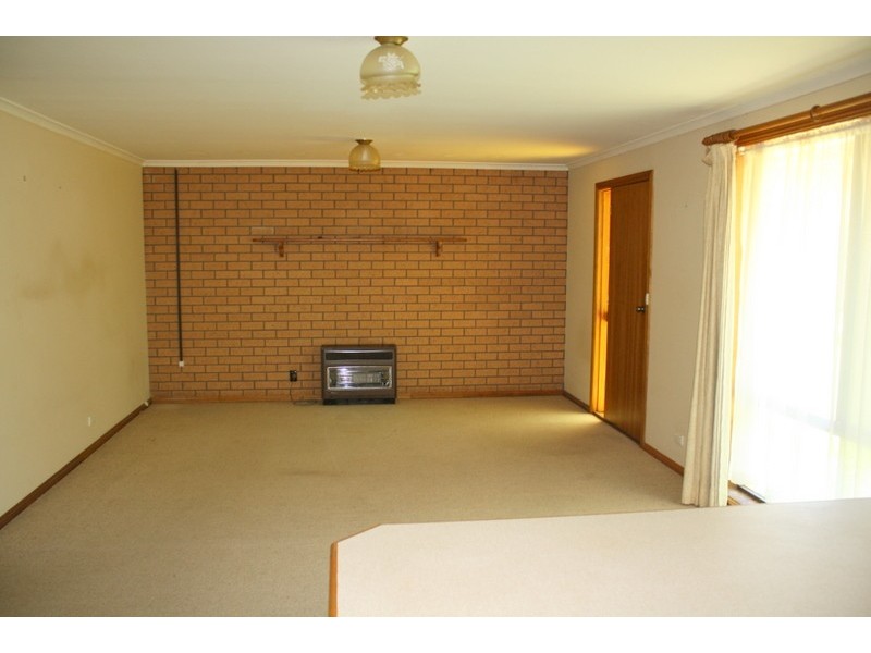 2/20 Bates Avenue, Korumburra VIC 3950