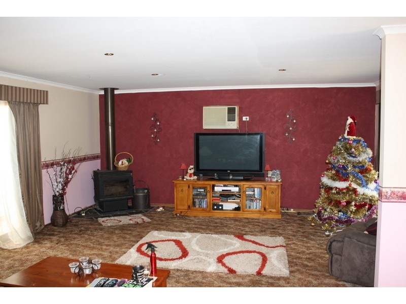 69 Sommers Crescent, Korumburra VIC 3950