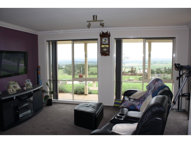 69 Wallaces Road, Korumburra South VIC 3950