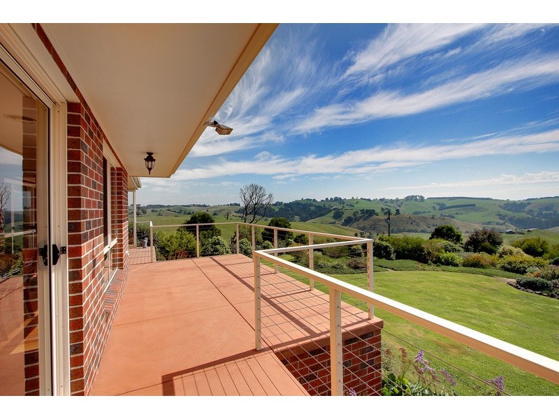 54 Newtons Road, Arawata VIC 3951